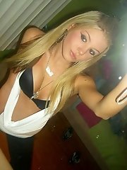 15 pictures - Babe?s luxurious boobs shot in upblouse pics