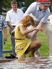 12 pictures - Funny upskirt girls go wild