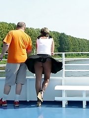 12 pictures - Wind blows up skirts of hot chicks