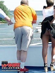 12 pictures - Wind blows up skirts of hot chicks