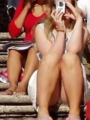 5 pictures - Upskirt sniper gallery