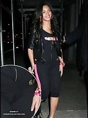 12 pictures - Cameltoe upskirt gallery