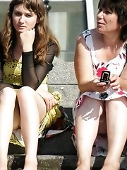12 pictures - Spectacular outdoor sitting upskirts