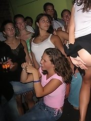 12 pictures - Voyeur upskirt gallery