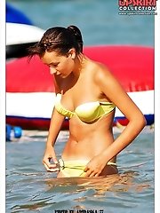 12 pictures - Hot bikinis of all fashions here
