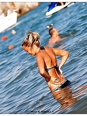 12 pictures - Awesome tits in and out of bikini