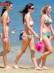 12 pictures - Bikini voyeur cam shooting gal nude