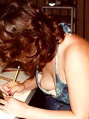 10 pictures - Downblouse parade upskirt pics