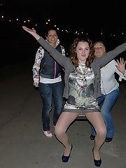 12 pictures - Super hot party upskirt pics