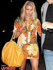 20 pictures - Celeb upskirt pix collection