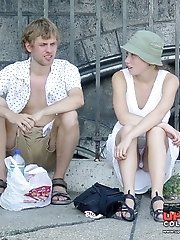 12 pictures - Spectacular blonde upskirt pics