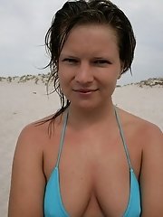15 pictures - Enjoy hard nipples sticking under girls' wet bikinis