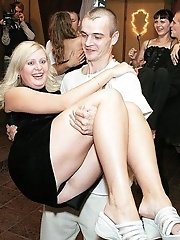 5 pictures - Upskirt sniper gallery