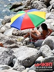 12 pictures - Beach voyeur hunter shoots bikinis