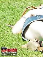 12 pictures - Careless upskirting in the park
