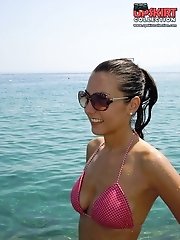 12 pictures - Nude titties exposed by bikini chick