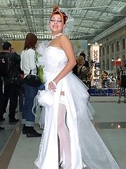 9 pictures - Pictures of Plump Bride Spreads Legs