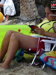 12 pictures - Only hottest amateurs in bikinis