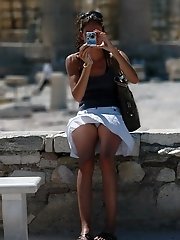 5 pictures - Upskirt hunter gallery