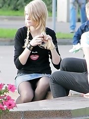 12 pictures - The hottest upskirts in the park