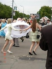 10 pictures - Naughty Brides upskirt photos