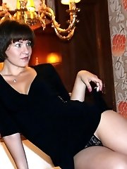 8 pictures - teen girls upskirt pics gallery