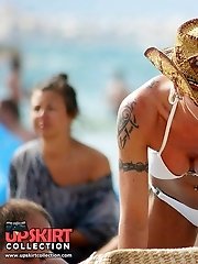 12 pictures - Perfect bikini asses and tits here
