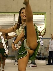 5 pictures - Upskirt sniper gallery