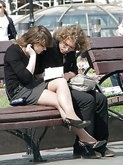 12 pictures - Spy upskirt filmed outdoors