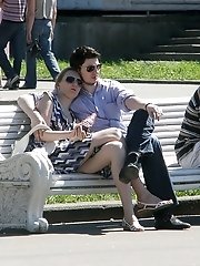 12 pictures - Spy upskirt filmed outdoors
