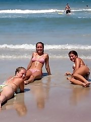 12 pictures - A busty girl at the Rio Alta