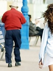 12 pictures - Stunning up skirt mom photos