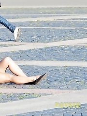 12 pictures - Mini skirt up skirt sexy pictures