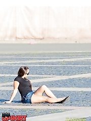 12 pictures - Mini skirt up skirt sexy pictures