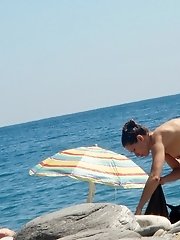 12 pictures - Nudist pics of shameless gadgets