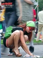 12 pictures - Hunting real chicks oops upskirt outdoors