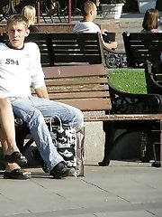 12 pictures - The most spectacular outdoor upskirts