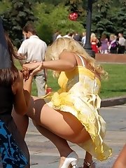 8 pictures - upskirt hidden voyeur pictures