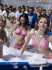 12 pictures - Wet and sheer bikinis of these girls are so sexy