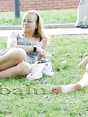 12 pictures - Cute upskirt girls relax in the park